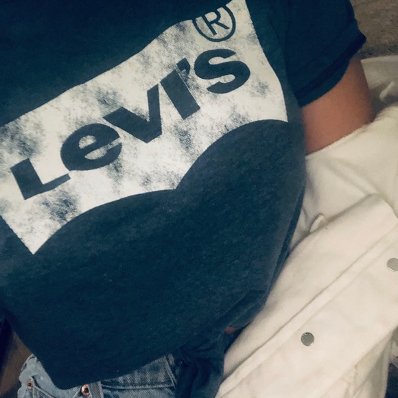 NWT supersoft unisex Levi’s T-shirt! - Picture 6 of 7